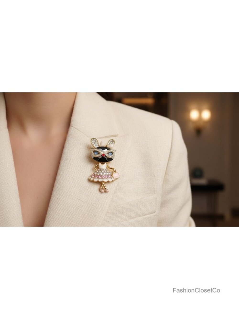Gold Plated Rhinestone Bunny Brooch Pin Easter Spring Accessory - Picture 6 of 6